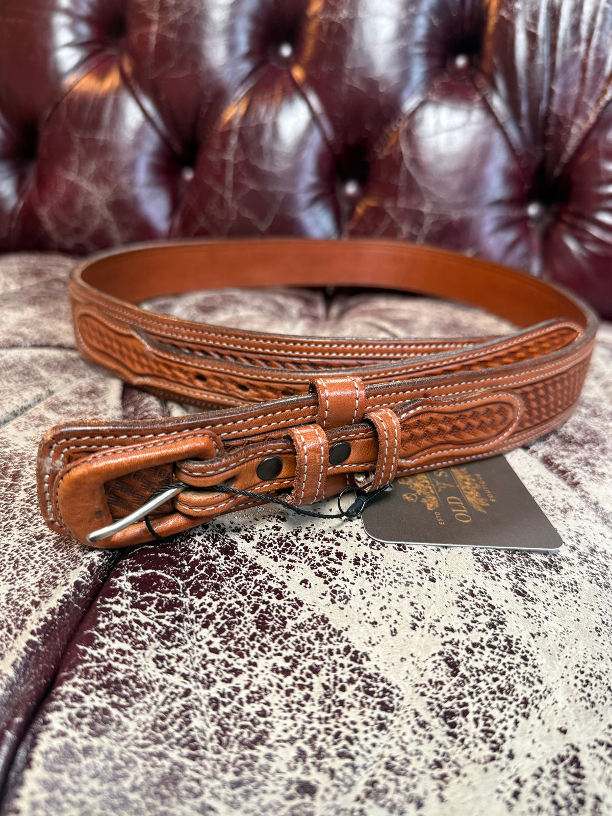 Vintage leather brown belt
