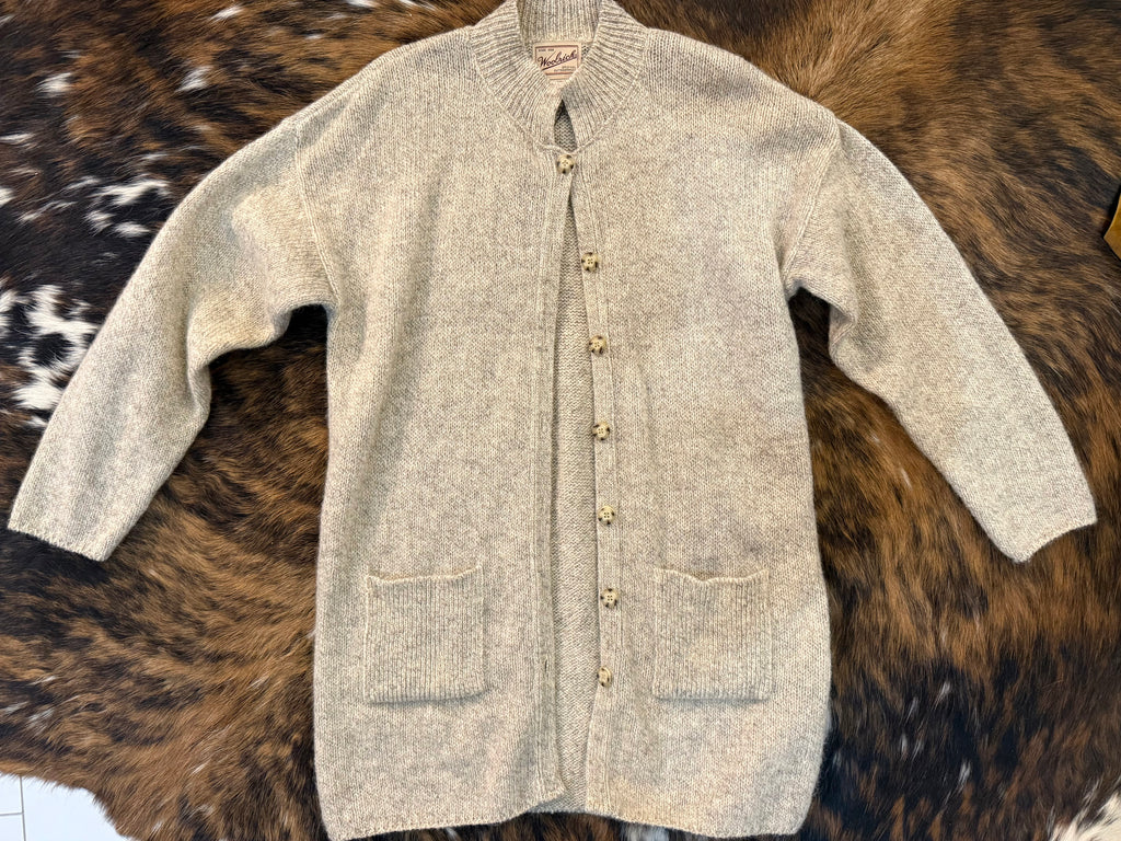 Vintage Women's Woolrich Cardigan - 85% Wool 15% Nylon