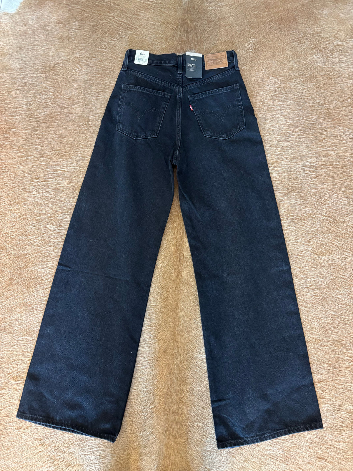 Levi’s Ribcage Wide Leg