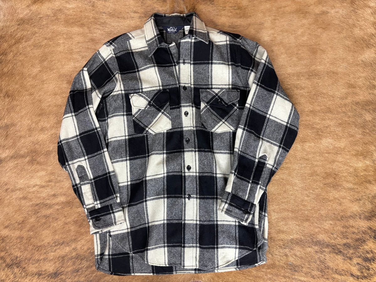 Vintage Woolrich Wool Button-Up. Black Plaid. Size Large