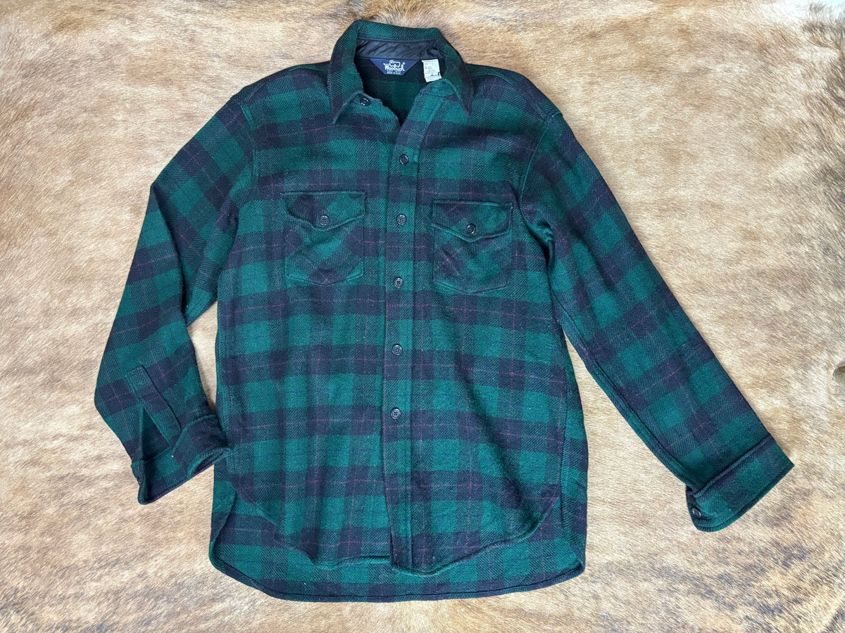 Vintage green Woolrich Wool Button Up. Size Large
